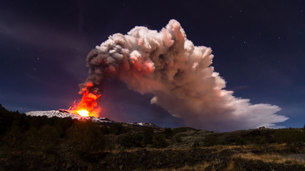 Eruption Etna November