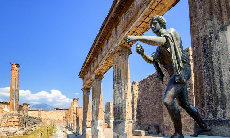 THINGS TO DO IN POMPEII