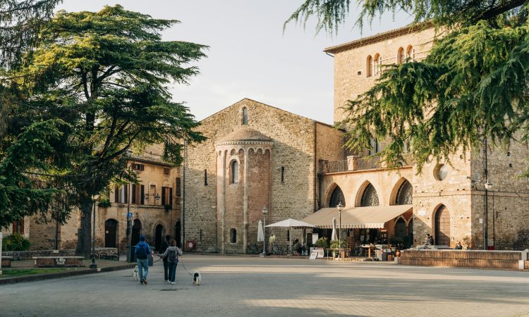 DISCOVERING SLOW LUXURY IN ITALY’S HISTORIC VILLAS
