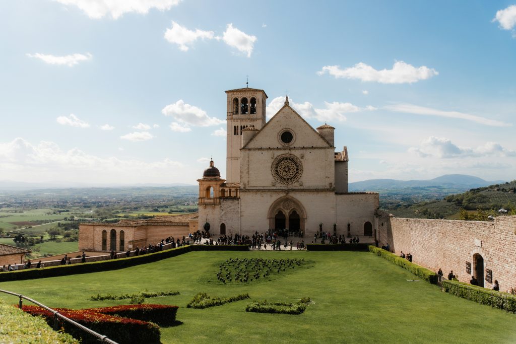 COPERTINA_ASSISI